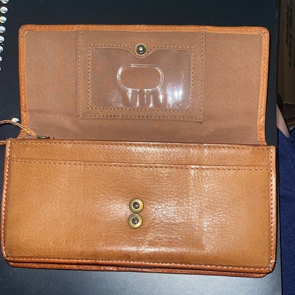 Leather wallet. Good used condition. - Picture 3 of 5